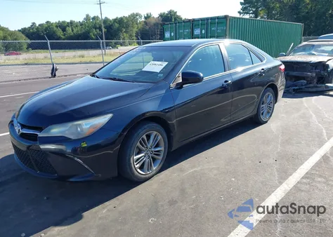 2015 Toyota Camry Se z USA, uszkodzony, nr VIN 4T1BF1FK2FU075401
